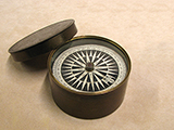 Victorian brass cased pocket compass, circa 1850
